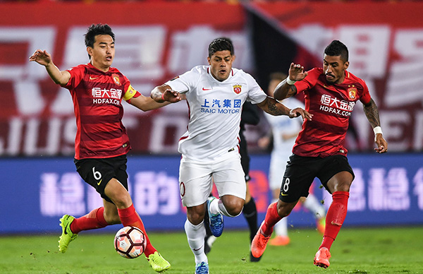 杨瀚森首发出战19分钟贡献4分5板2助