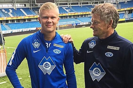 队报：雷恩17岁高中锋梅特潜力高，他选39号只因好友特尔