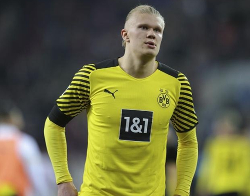 大巴黎在劳资仲裁阶段反诉姆巴佩：索赔金高达4.4亿欧元（巴黎圣日耳曼在劳动仲裁中反诉姆巴佩，索赔达4.4亿欧元）