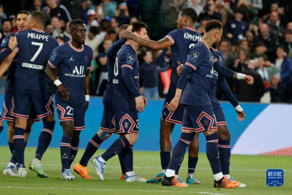 记者：维尼修斯续约谈判失败，皇马设定1.5亿欧初始转会费