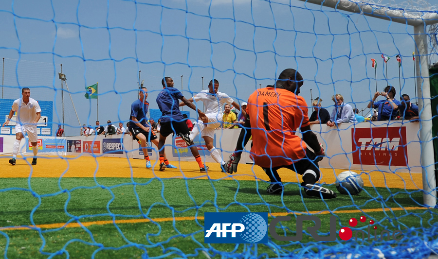 踢球者：伊藤洋辉已随队训练近2周，有望本轮联赛入选大名单（踢球者：伊藤洋辉随队合练将近两周，本轮联赛有望进入大名单）