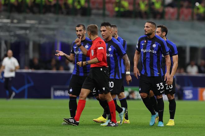 格雷森·阿伦：我的犯规力度符合对抗标准，在允许范围之内