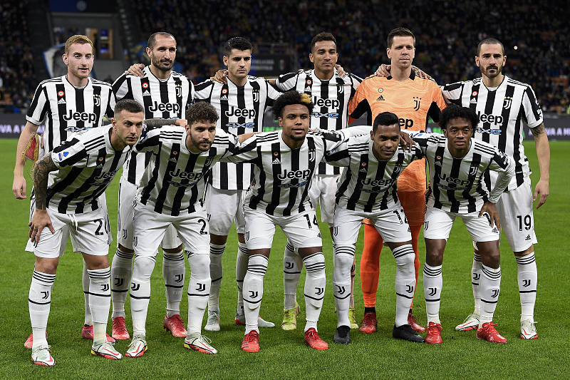 中国篮球历史新篇章！NBL合肥17分大胜CBA江苏队，易立满脸无奈