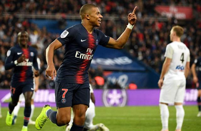 火箭哈登末节三分连续命中